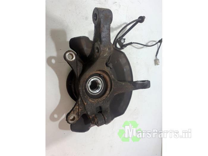 Fusee rechts-voor van een Suzuki Swift, Auto-onderdelen, Ophanging en Onderstel, Suzuki, Gebruikt, 3 maanden garantie, Ophalen of Verzenden