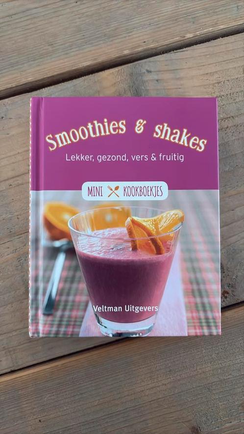 Kookboek Smoothies & Shakes, Boeken, Kookboeken, Zo goed als nieuw, Verzenden