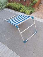 Crespo voetenbank - 2 stuks in blauw/wit, opvouwbaar., Ophalen, Zo goed als nieuw, Campingmeubel-accessoire