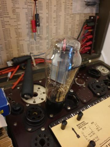 Philips Miniwatt AZ50 Gelijkrichter Buis beschikbaar voor biedingen