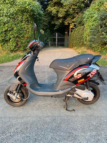Piaggio Zip SP H2o 50cc Nieuwstaat 2 Takt Brom kenteken beschikbaar voor biedingen