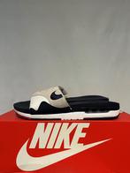 ALS NIEUW! Maat 41 - Nike Air Max 1 Slide Obsidian Red, Kleding | Heren, Schoenen, Overige kleuren, Verzenden, Nike, Nike