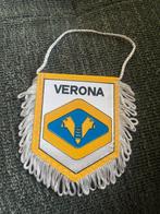 Hellas Verona vaantje, Verzamelen, Sportartikelen en Voetbal, Ophalen of Verzenden, Buitenlandse clubs, Vaantje of Sjaal