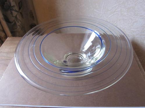 Mondgeblazen bonbon schaal met kraag -blue spiral Vide poche, Antiek en Kunst, Antiek | Glas en Kristal, Verzenden