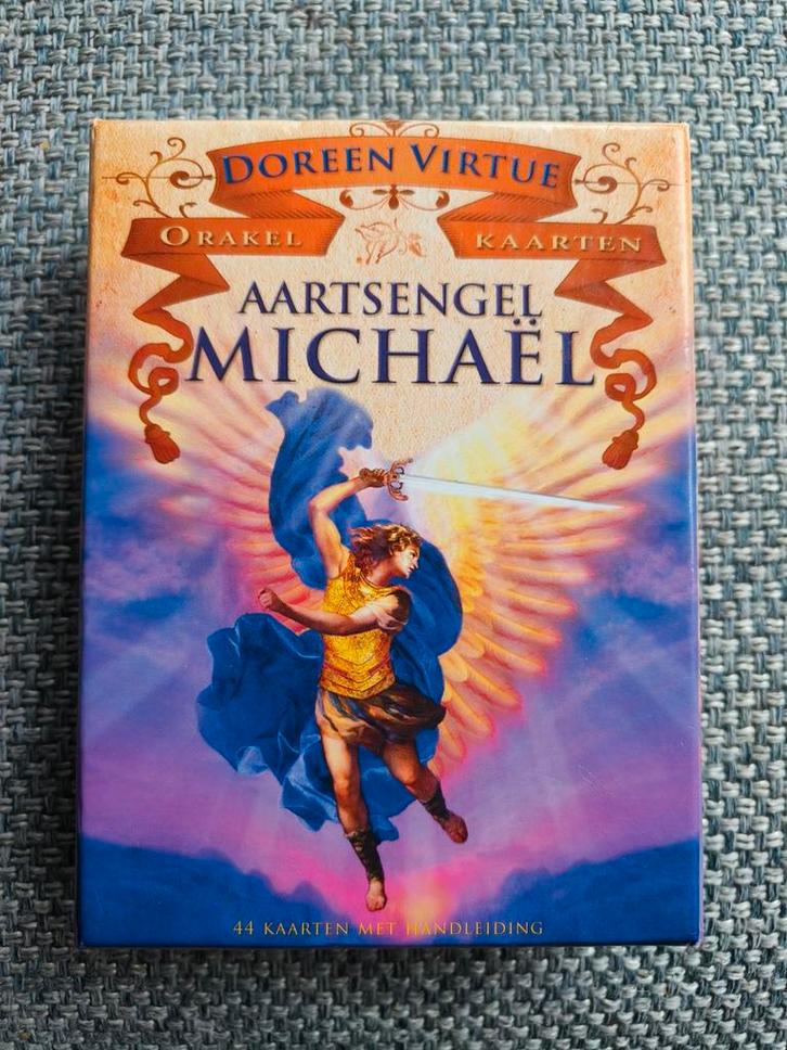 Aartsengel Michael Orakelkaarten - Doreen Virtue, Boeken, Esoterie en Spiritualiteit, Zo goed als nieuw, Overige typen, Spiritualiteit algemeen