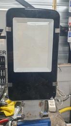 Straatverlichting LED 6000 LM, Ophalen of Verzenden, Gebruikt, 50 tot 200 watt, Lamp met armatuur