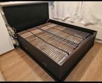Opbergen Ikea bed 160x200 + lattenbodem, Huis en Inrichting, Slaapkamer | Bedden, Ophalen, Zwart, Tweepersoons, Zo goed als nieuw