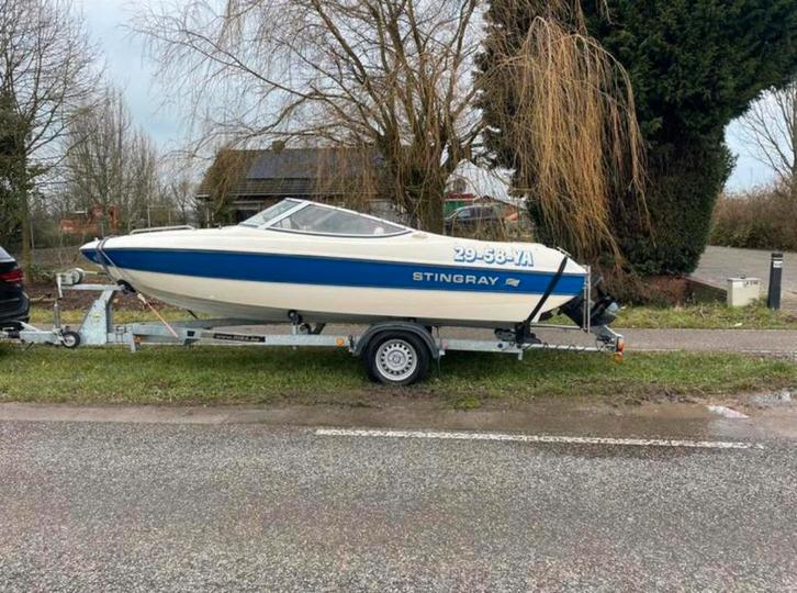 Stingray Speedboot – 150PK Mercuiser Inboard – Incl. Trailer, Watersport en Boten, Speedboten, Zo goed als nieuw, 3 tot 6 meter