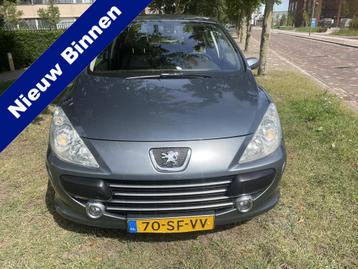 Peugeot 307 1.6-16V Griffe Uniek vol leer Binnen slaper Nw a beschikbaar voor biedingen