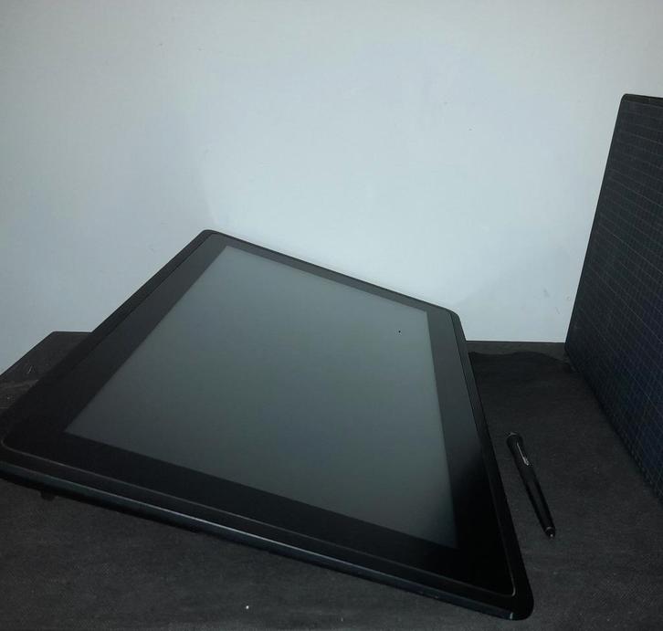 Wacom Cintiq 22 - Compleet met verpakking!, Computers en Software, Tekentablets, Zo goed als nieuw, Bedraad, Multi-touch, Ophalen