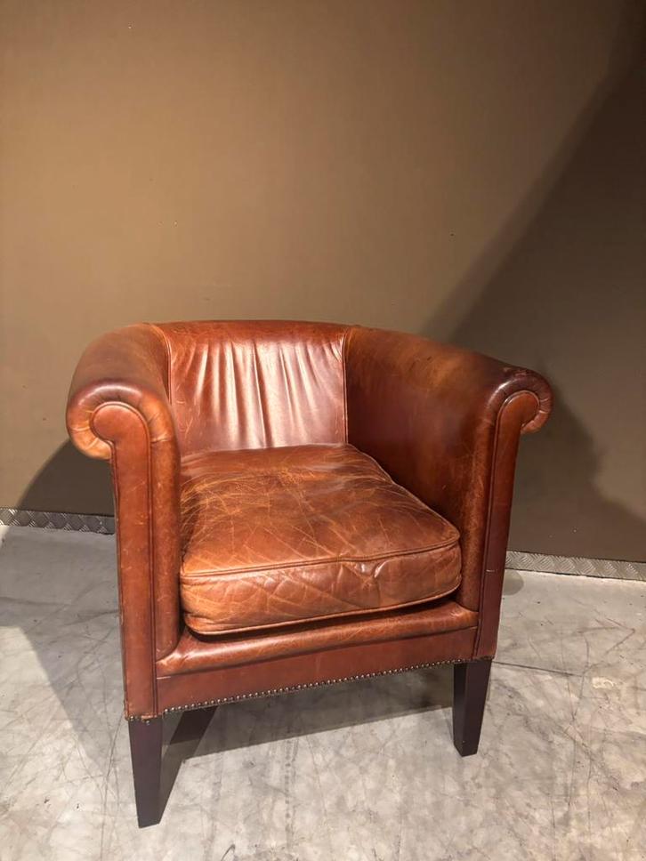 Engelse Clubfauteuil-Runderleer, Huis en Inrichting, Fauteuils, Gebruikt, Leer, 50 tot 75 cm, 75 tot 100 cm, Ophalen of Verzenden