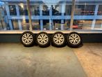 Volkswagen Golf 8 wieldoppen met velg 205/55 R16 winterbande, Ophalen, 16 inch, Banden en Velgen, 205 mm