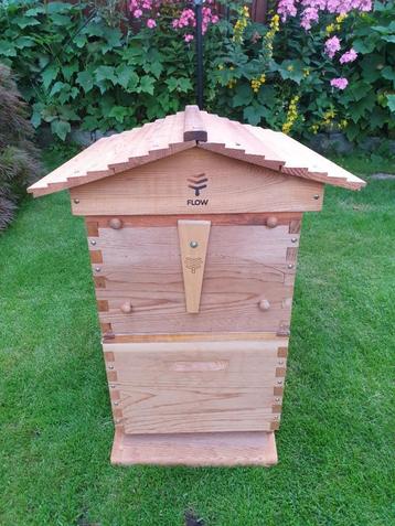 Bijenkast - Flow Hive Red Cedar