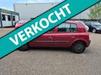 Renault Clio 1.4-16V Privilège, 5 deurs/ koude airco, Voorwielaandrijving, Gebruikt, Metallic lak, 4 cilinders
