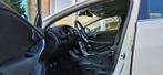 Volvo V40 1.6 T3 Momentum Trekhaak! Camera! Navigatie! Airco, Voorwielaandrijving, Gebruikt, 4 cilinders, 150 pk