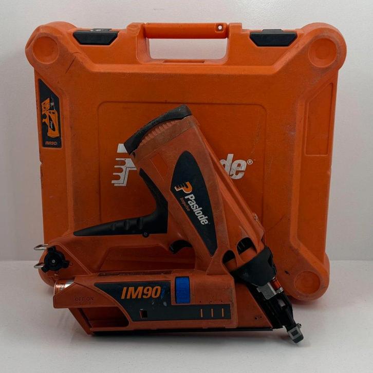 Paslode IM90i schiethamer | 3 accus en lader | Met garantie, Doe-het-zelf en Verbouw, Gereedschap | Handgereedschap, Zo goed als nieuw