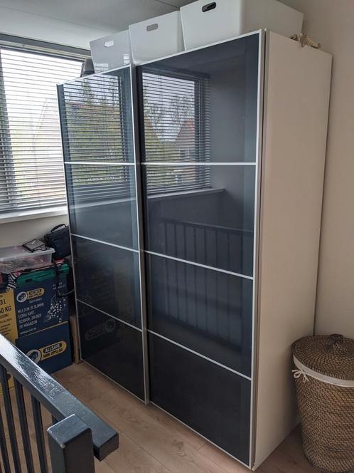 Te koop: Ikea Pax kledingkast met schuifdeuren, Huis en Inrichting, Kasten | Kledingkasten, Gebruikt, 200 cm of meer, 50 tot 75 cm