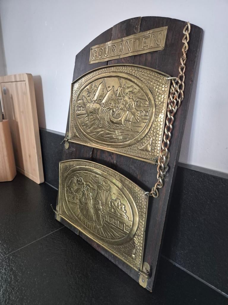 Antieke krantenbak. Courantenlegger. Hout en messing., Ophalen of Verzenden, Minder dan 50 cm, Minder dan 50 cm