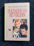 Thea Zoeteman-Meulstee - De schaduw van het verleden, Boeken, Ophalen of Verzenden, Zo goed als nieuw, Thea Zoeteman-Meulstee