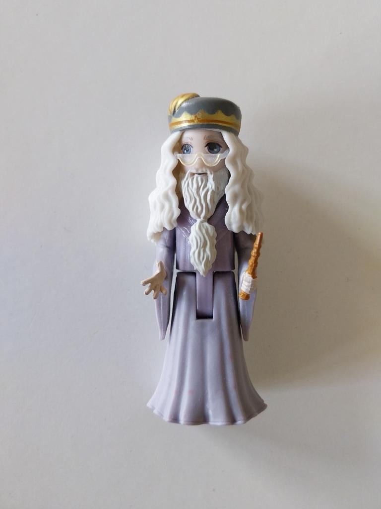 Harry potter dumbledore magical minis figure +- 8 cm, Verzamelen, Harry Potter, Ophalen of Verzenden, Zo goed als nieuw, Actiefiguurtje