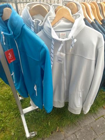 Partij kleding, diverse soorten. beschikbaar voor biedingen