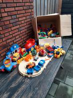 Grote doos vol babyspeelgoed met oa veel Mega bloks, Zo goed als nieuw, Ophalen