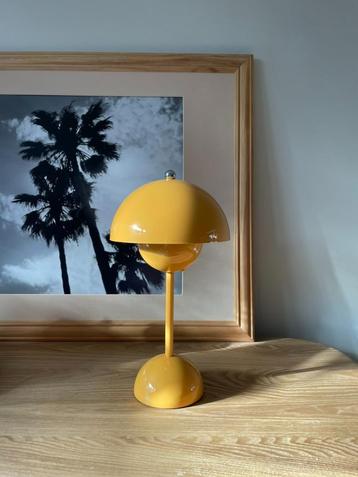 Tafellamp retro LED lamp OPLAADBAAR nieuw - veel kleuren beschikbaar voor biedingen