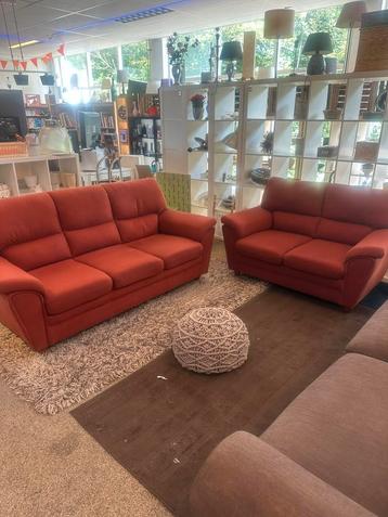 Bankstel set  3 en 2 zits 200cm 150cm beschikbaar voor biedingen
