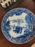 Delfts Blauw bord - Molen en Boot, Antiek en Kunst, Antiek | Wandborden en Tegels, Ophalen