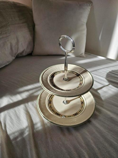 Prachtige originele Wedgwood etagère met 6 schoteltjes!, Huis en Inrichting, Woonaccessoires | Etagères, Nieuw, Ophalen of Verzenden