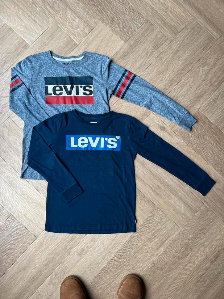 Longsleeve Levi’s, 2 stuks , maat 140, Kinderen en Baby's, Kinderkleding | Maat 140, Zo goed als nieuw, Jongen of Meisje, Shirt of Longsleeve