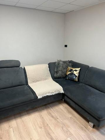 GRATIS afhalen! Hoekbank grijs beschikbaar voor biedingen