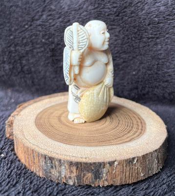 Netsuke beschikbaar voor biedingen