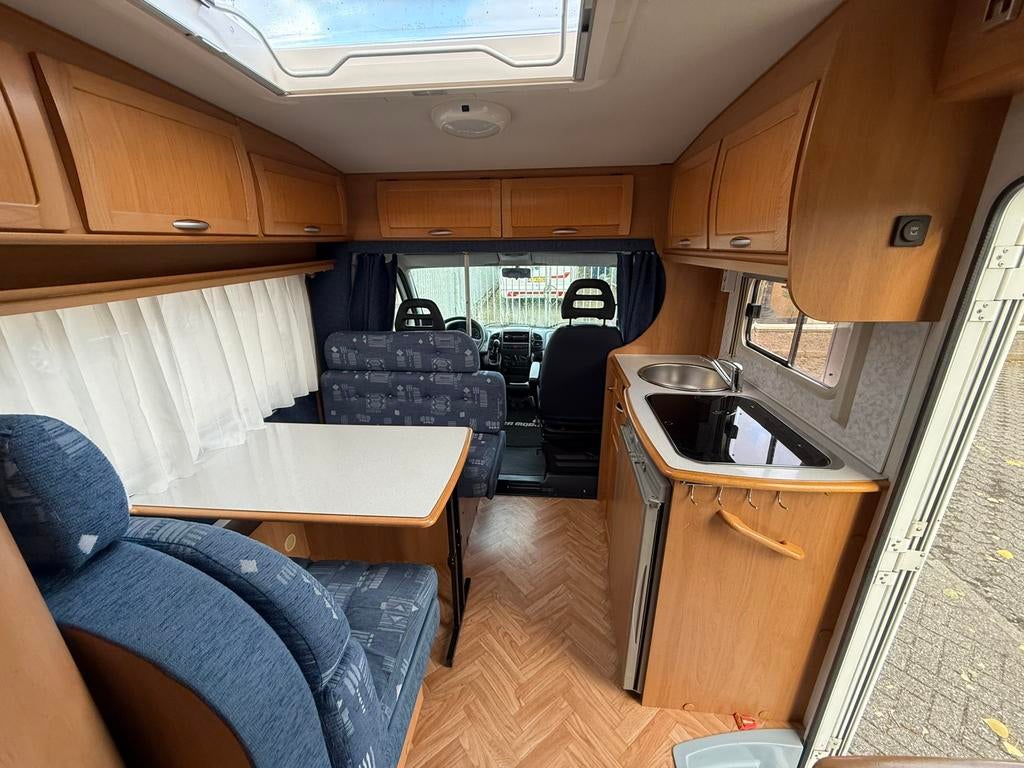 Caravans And Camping Mclouis