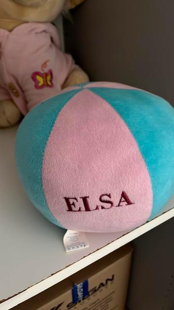 Pluche bal beschikbaar voor biedingen