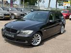 BMW 3-serie Touring 320i High Executive|Nwe Ketting + Klepse, Auto's, 13 km/l, Zwart, 4 cilinders, 150 pk