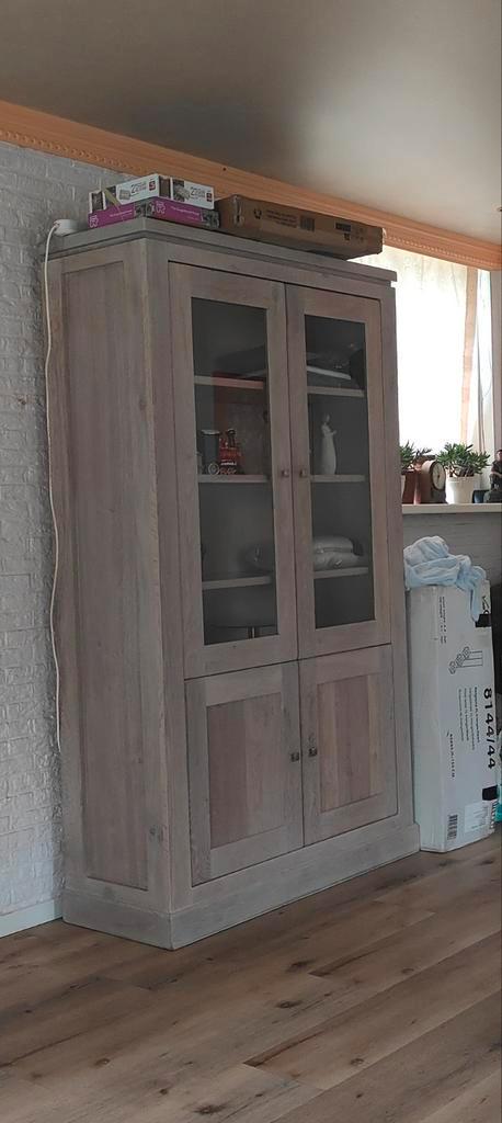 Prachtige Vitrinekast Buffetkast massief eiken whitewash, Huis en Inrichting, Kasten | Buffetkasten, Zo goed als nieuw, 200 cm of meer