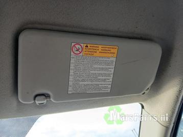 Zonneklep van een Nissan Pixo beschikbaar voor biedingen