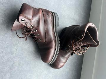 Bruin leren stoere halfhoge Timberlands beschikbaar voor biedingen