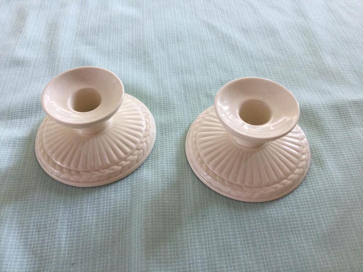 Wedgwood Edme 2 st lage kaarsen standaard nieuw staat, Antiek en Kunst, Antiek | Servies los, Ophalen of Verzenden