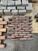 gebruikt oud gebakken waaltjes rood paars, Tuin en Terras, Ophalen of Verzenden, Gebruikt, Klinkers