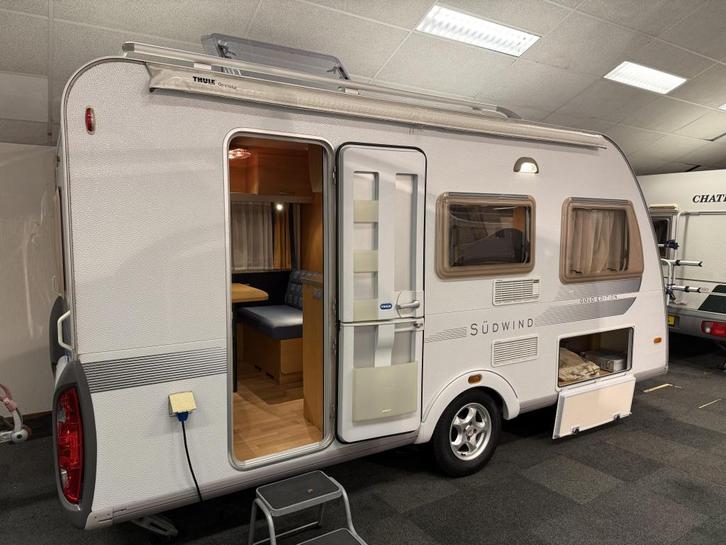 KNAUS SUSWIND Gold Edition 420 QD VASTBED TREINZIT LUIFEL, Caravans en Kamperen, Caravans, Bedrijf, tot en met 4, 750 - 1000 kg