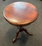 Ronde bijzettafel antiek bruin notenkleur, Ophalen