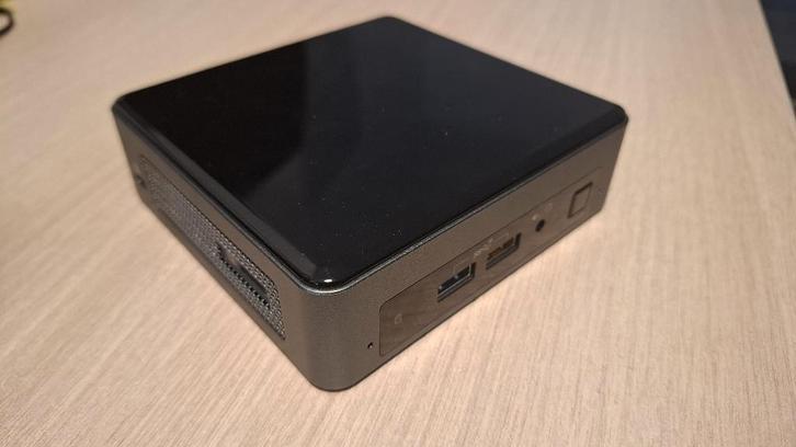 Intel NUC intel core-i5-U 8Gb RAM 256 Gb SSD, Computers en Software, Desktop Pc's, Zo goed als nieuw, 2 tot 3 Ghz, SSD, 8 GB, Ophalen of Verzenden