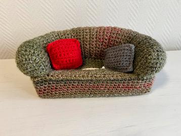 Koop Tissue Bank Gehaakte Bank Voor Tissues. beschikbaar voor biedingen