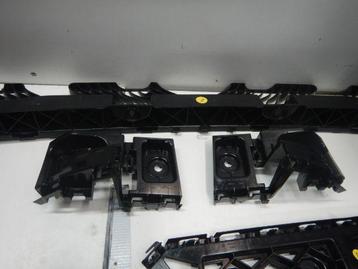 VW Tiguan 571 Bumpergeleider set Achterzijde Bumper geleider beschikbaar voor biedingen