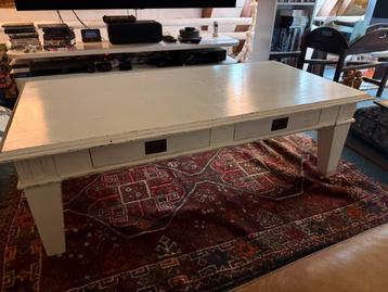 Witte houten salontafel salon tafel hout koloniale stijl beschikbaar voor biedingen