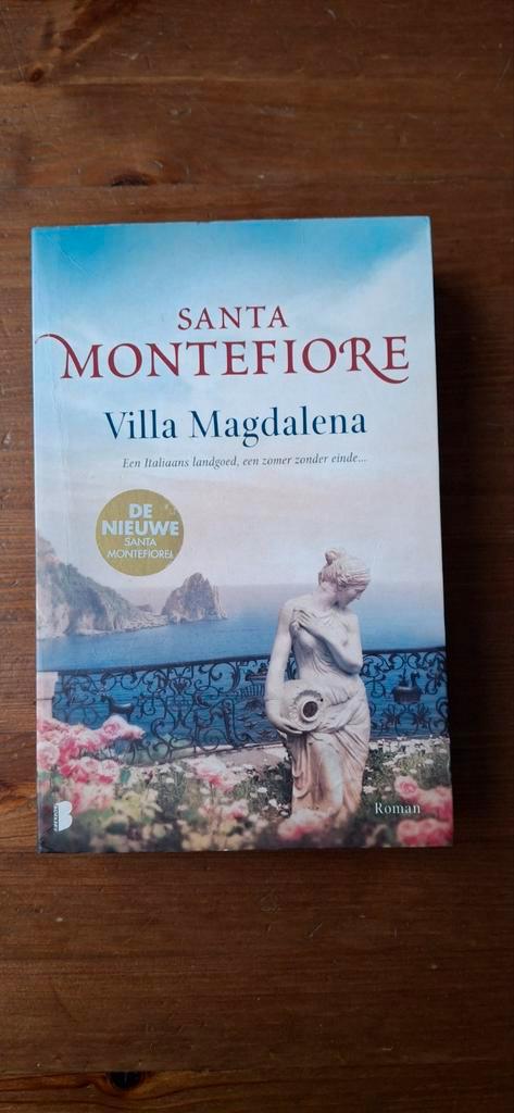 Santa Montefiore - Villa magdalena, Boeken, Romans, Gelezen, Ophalen of Verzenden