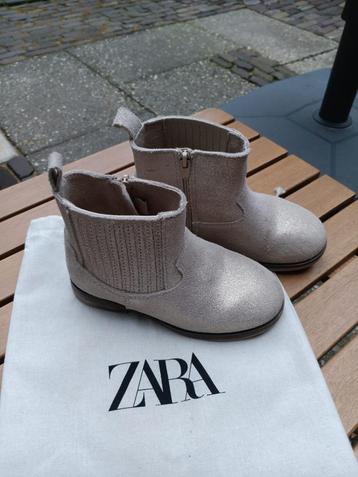 Laarzen laag (Zara) beschikbaar voor biedingen