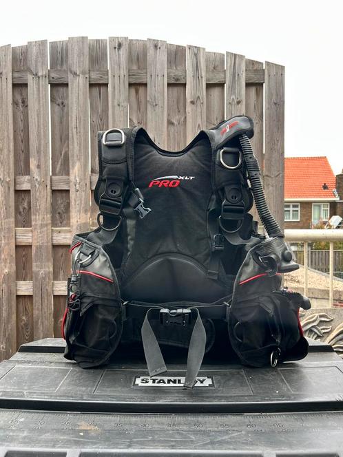 SeaQuest Pro XLT trimvest M + Aquasource, zonder loodpockets, Watersport en Boten, Duiken, Zo goed als nieuw, Trimvest of Wing
